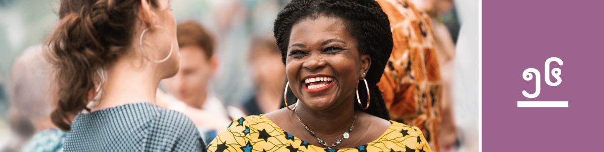 သင်ခန်းစာ ၅၆။ လူမျိုးမတူတဲ့ ညီအစ်မနှစ်ယောက် ဝမ်းသာအားရ နှုတ်ဆက်နေကြ။