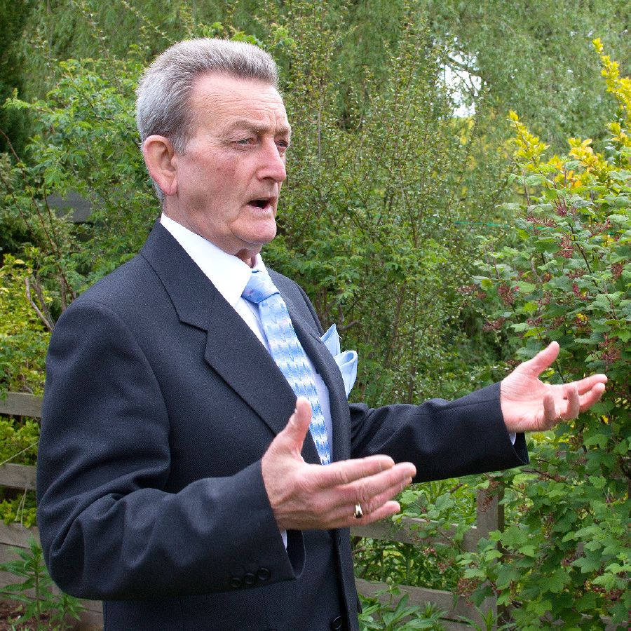 ဒယ်နရယ်