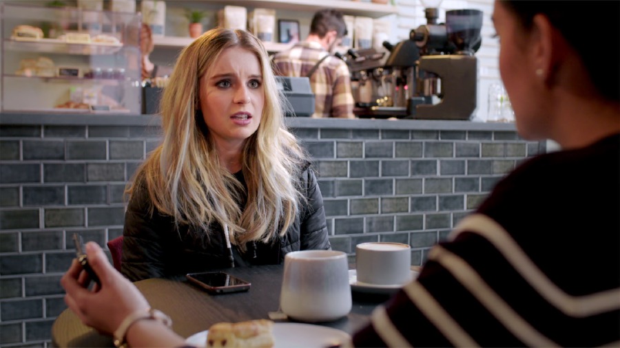 Ain stük fon dai film ‘Wäs lustig doir jüngers måke - Dau beeter preege un inlëre - Dau dai oiwerste daile mit geschichte inlëre’. Jade däit ain fråg tau Rita måke.