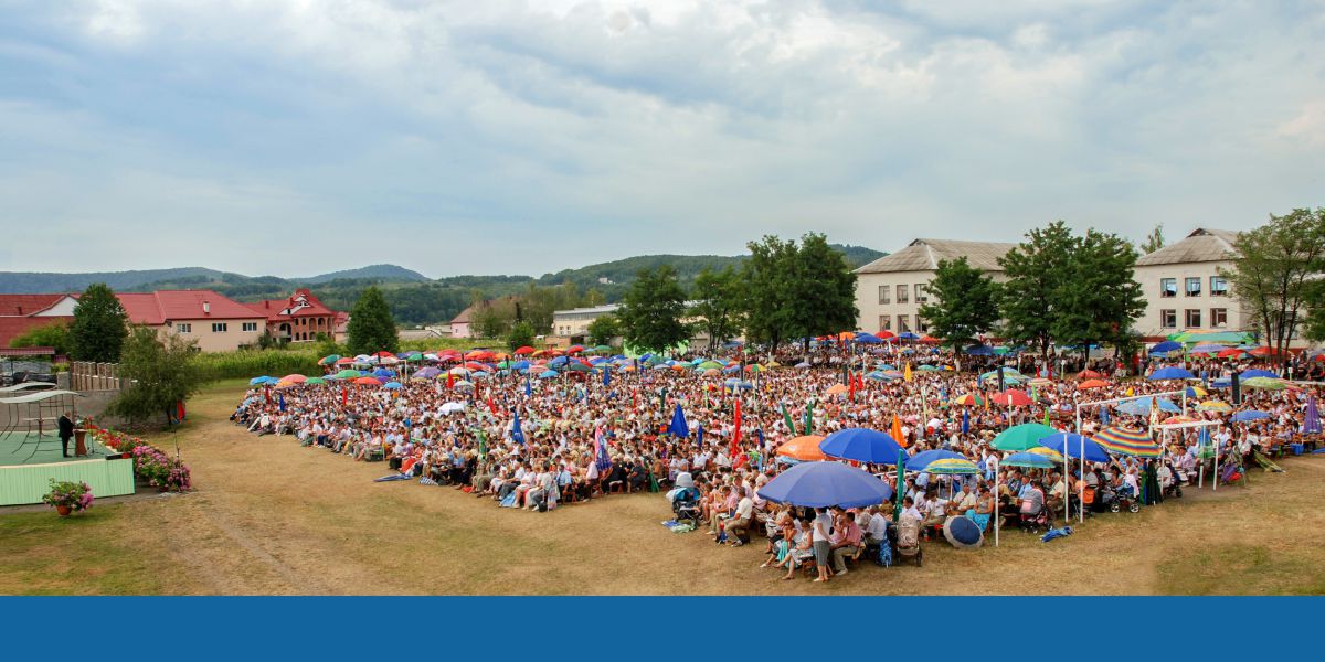 Oshigongi shoshitopolwa shomo 2012, moNyzhnya Apsha, moUkraine