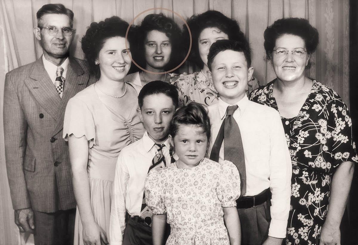 Kimiilaa fi warra ishii akkasumas obbolaawwan ishii bara 1948.