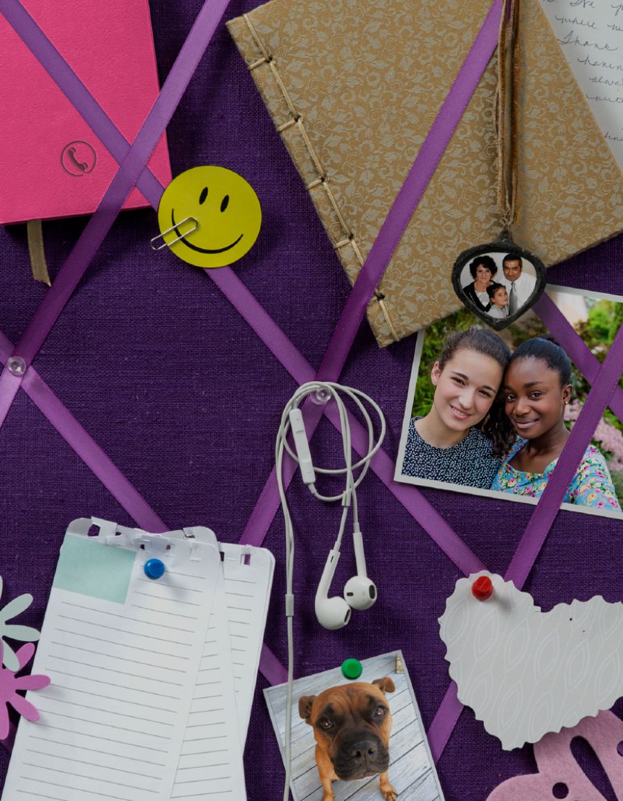 Un “first aid kit” pa controla emocion, y tambe regalo cu ta stimula pensamento positivo y animante, textonan di Bijbel, cantica, articulo- y experencianan