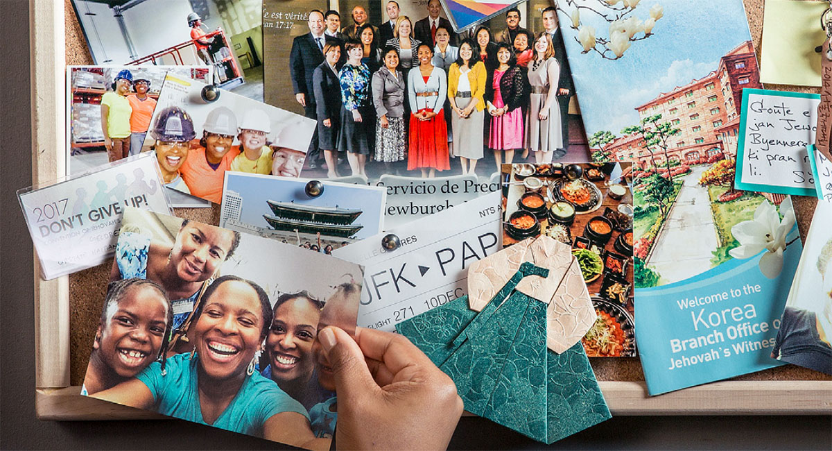 Jehoväpa markanchö llapan tiempunwan yanapakunqanchö tomakunqan fötukunata, juk pani perqanchö katsin