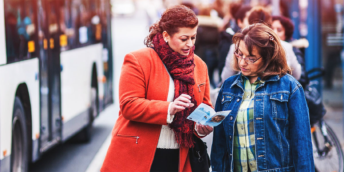 Jekh phen svedočini neformalno jekha romnjače ki autobusko stanica adžaha so koristini o traktat „Da lji o muke ka oveljen krajo?“