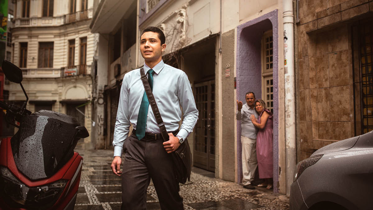 Mbeni ita-koli so ade maseka ayü bongo ti bungbi, lo yeke tambela sân mbeto na ngoi so babâ na mama ti lo ayeke luti na yanga ti da na ala yeke suku na lo.