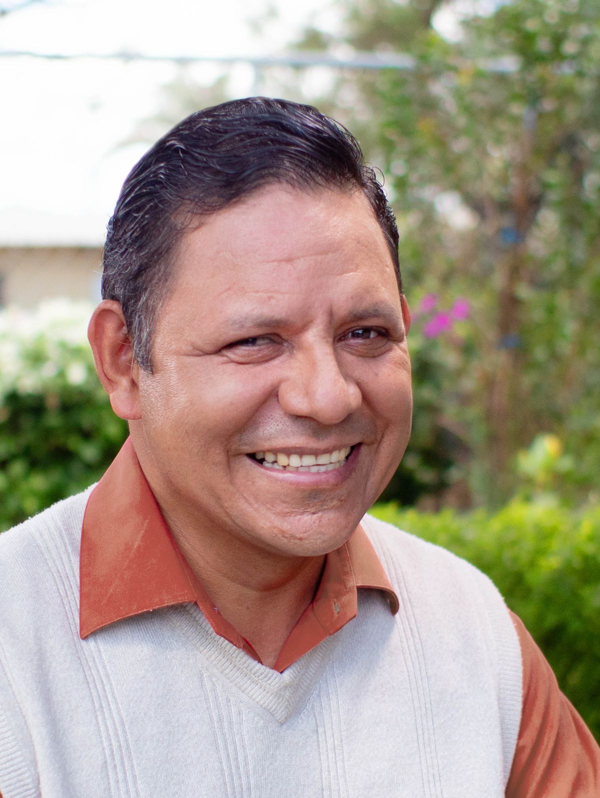 ඔස්කා සර්පාස්.