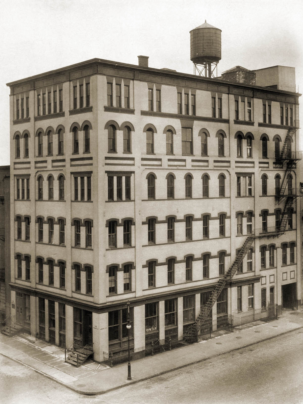 [3වන පිටුවේ පින්තූරය]