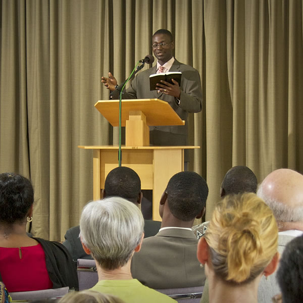 Ett av Jehovas vittnens möten