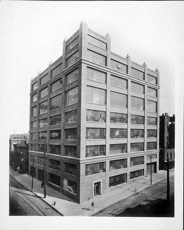 Byggnad på Adams Street 117