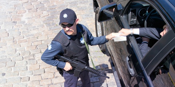 Polisi akipokea rushwa