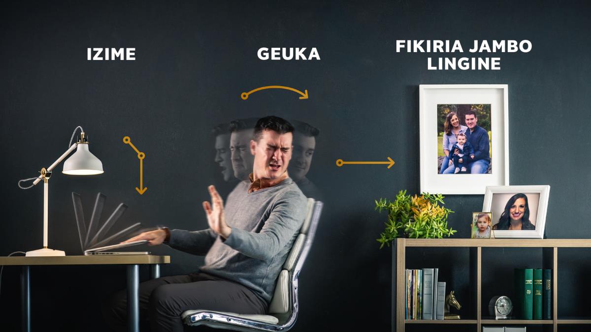 Ndugu akizima kifaa chake cha kielektroni, anageuka asikitazame, na kukazia fikira picha za mke wake na mtoto