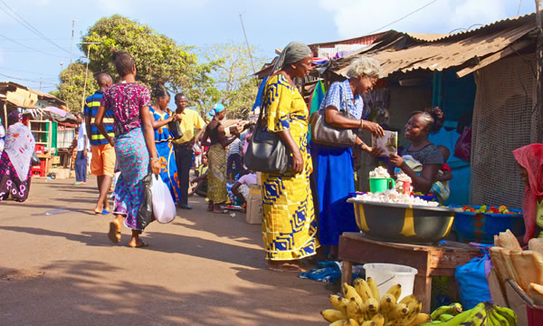 Picha katika ukurasa mzima wa 166, 167