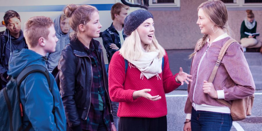 Ronja akiwahubiria wanafunzi wenzake nchini Norway