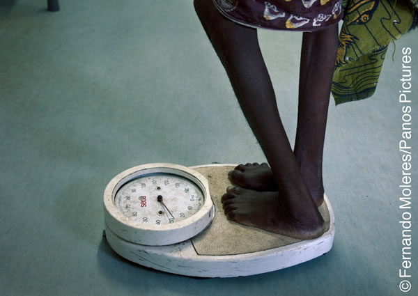 [Dezeñu iha pájina 3]