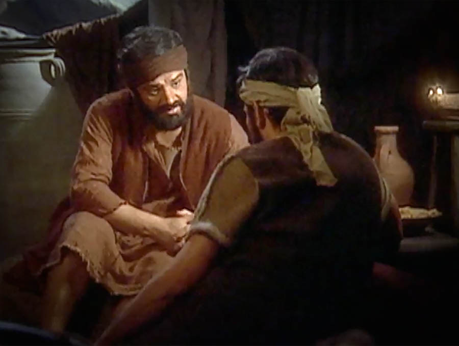 ฉาก​จาก ‘วีดีโอ​สั้น​ตัว​อย่าง​เตือน​ใจ​สำหรับ​สมัย​ของ​เรา’ ฟีเนหัส​หา​เหตุ​ผล​กับ​ยามีน