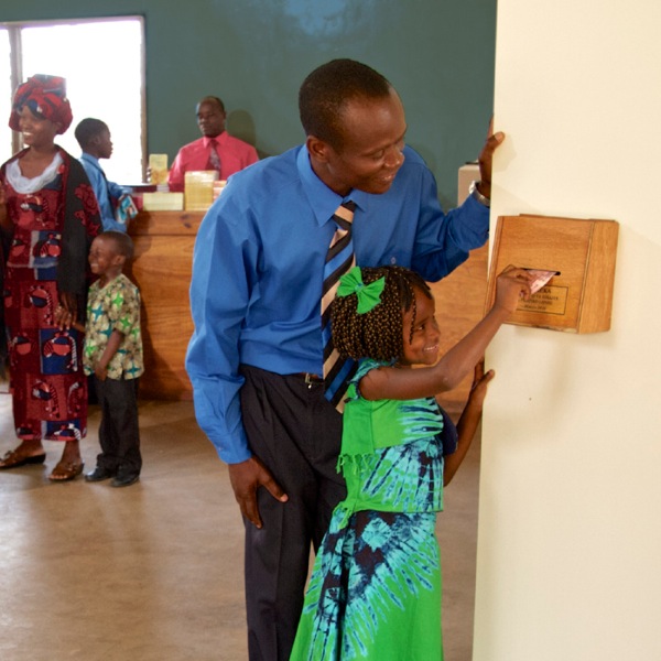 [ภาพ​หน้า 12]