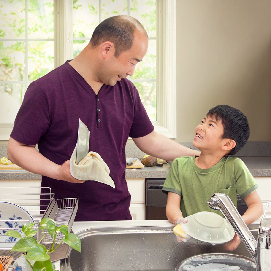 พ่อ​คน​หนึ่ง​กำลังใจ​ให้​กำลังใจ​ลูก