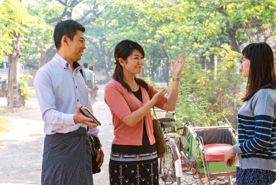 คาสึฮิโร่​กับ​มาริ