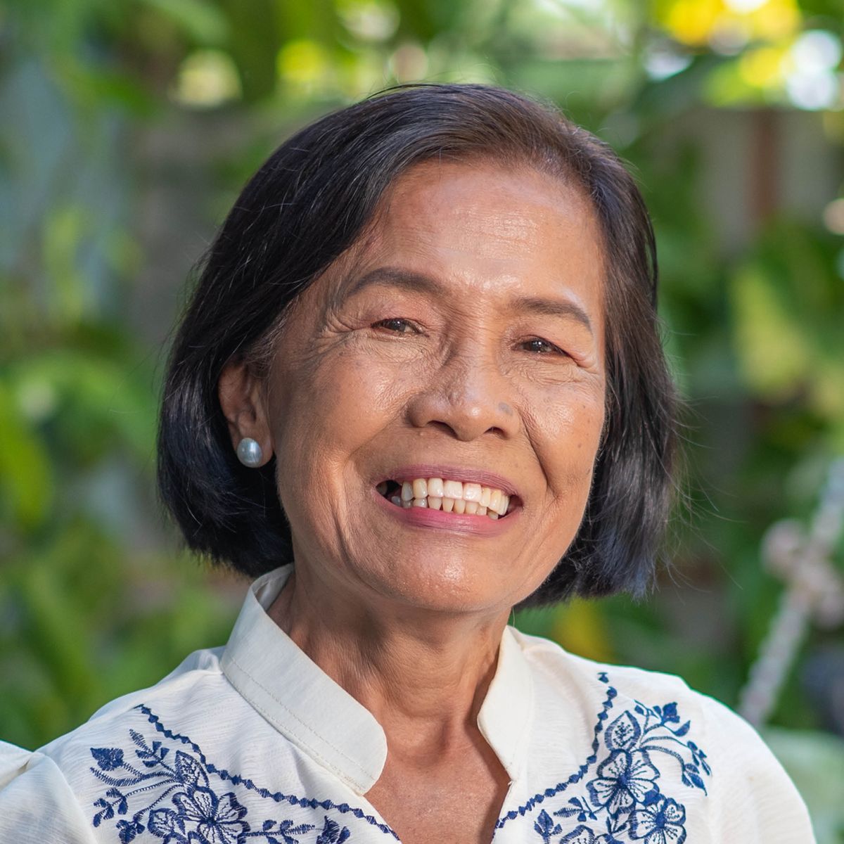 Si Priscilla.