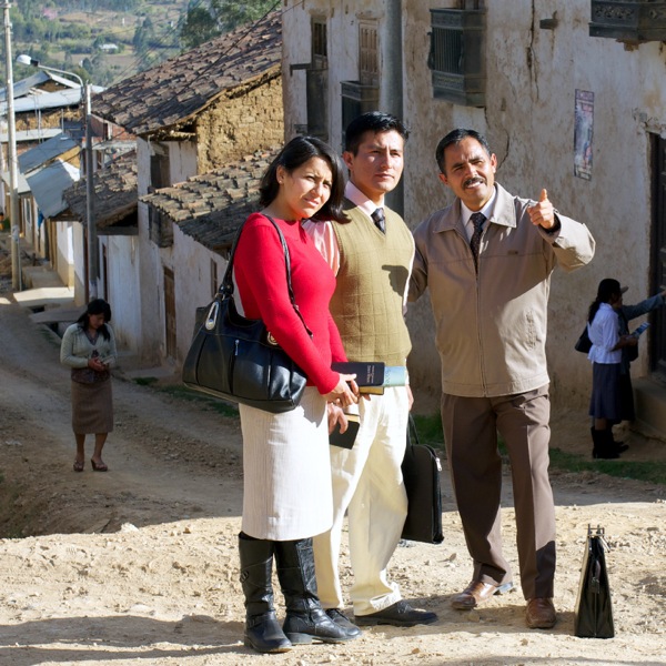 Testigos de Jehová predicando en las calles