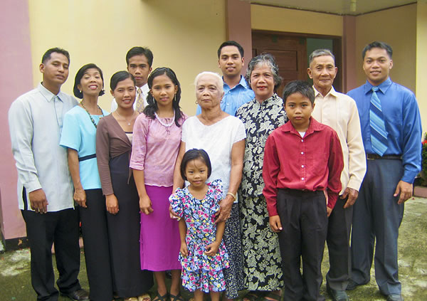 Marieta with her family