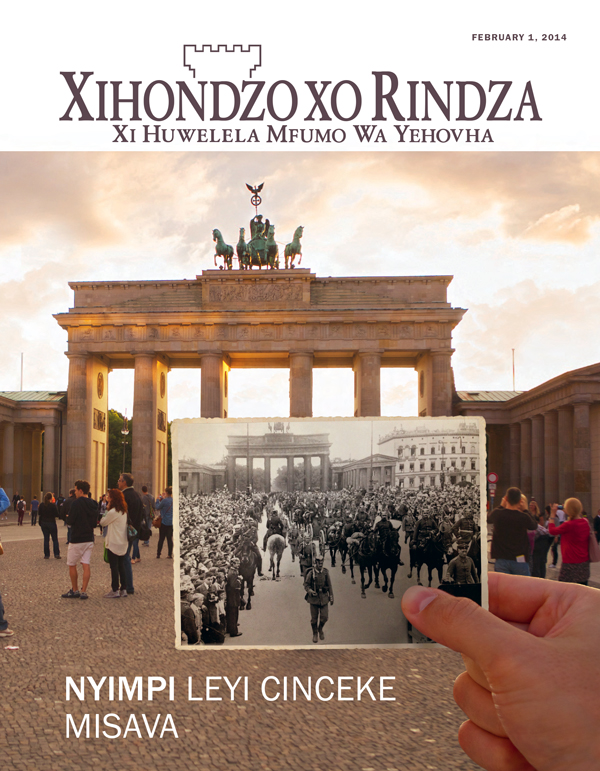 Brandenburg Gate eBerlin ni ntlawa wa masocha
