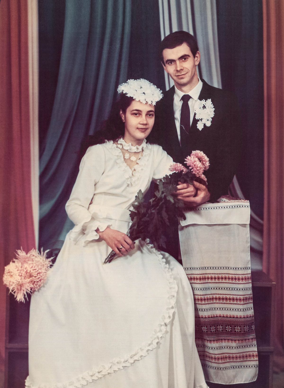 Oleg xchiʼuk Svitlana kʼalal nupunike.
