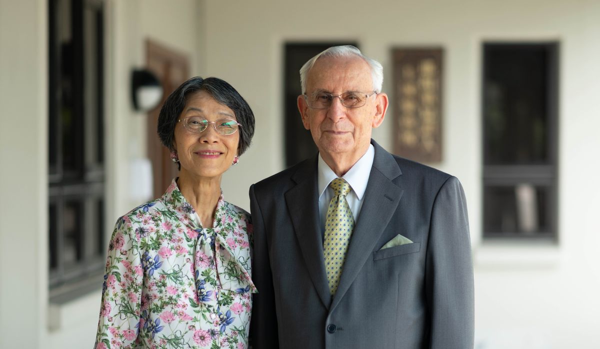 Chị Wen-hwa và anh Terry ngày nay.