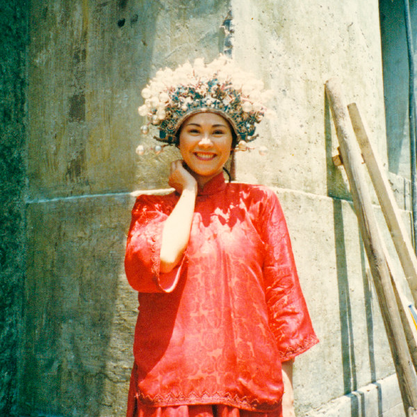 Cheri, bạn của Mina Hung Godenzi