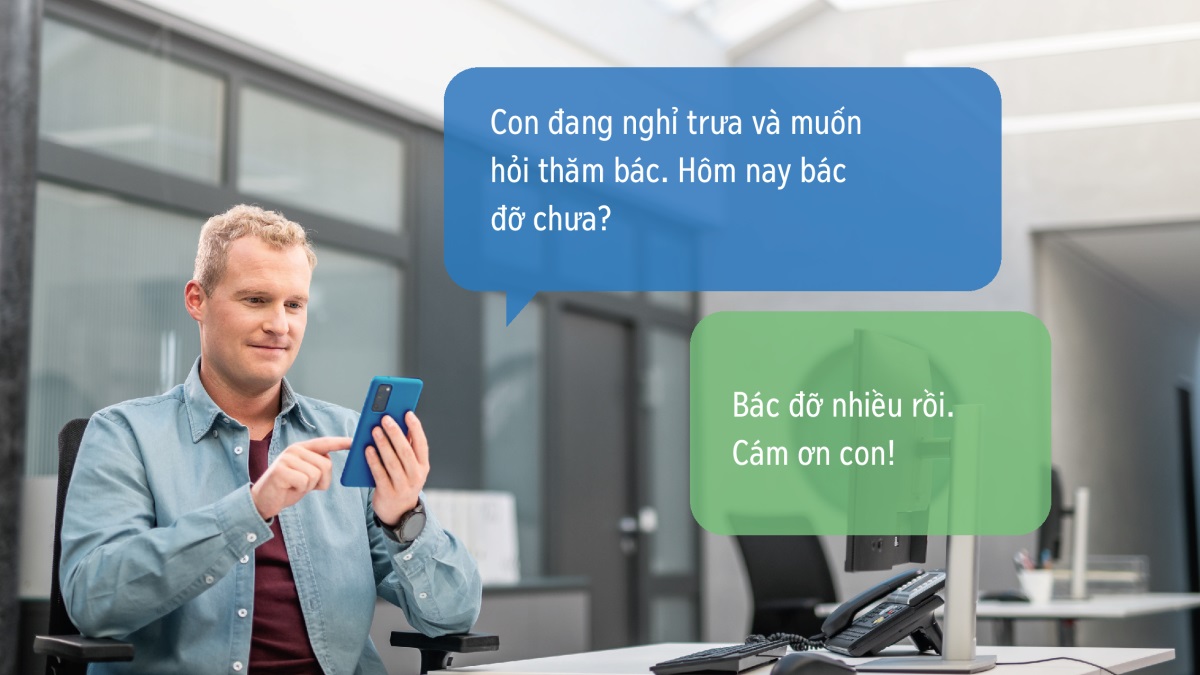 Sau đó, anh trưởng lão nhắn tin anh lớn tuổi: “Con đang nghỉ trưa và muốn hỏi thăm bác. Hôm nay bác đỡ chưa?”. Anh lớn tuổi trả lời: “Bác đỡ nhiều rồi. Cám ơn con!”.