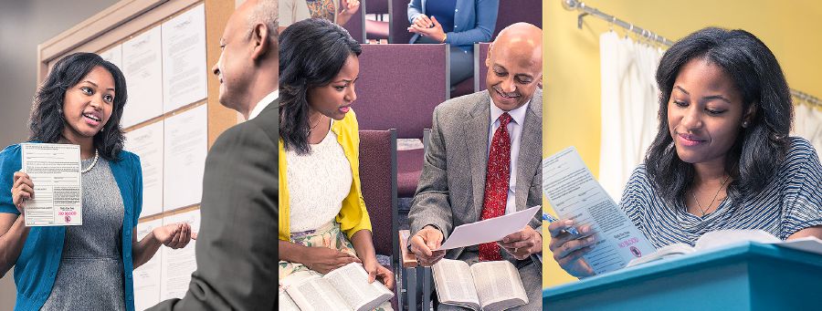 Una hermana se dirige a un anciano con el documento legal para la atención médica, analizan juntos información y más tarde ella rellena el documento