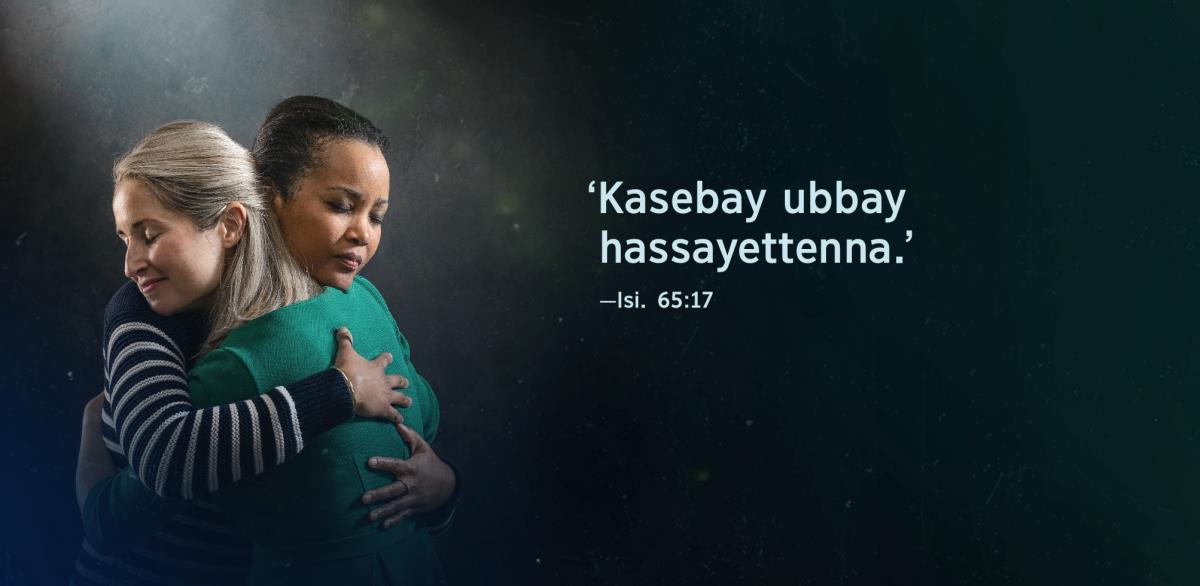 ‘Kasebay ubbay hassayettennaagaa’ yootiya Isiyaasa 65:17 qofaa matan, naaˈˈu michchontti issoy issuwaara qoomettoosonanne woppu giyoogaa bessoosona.