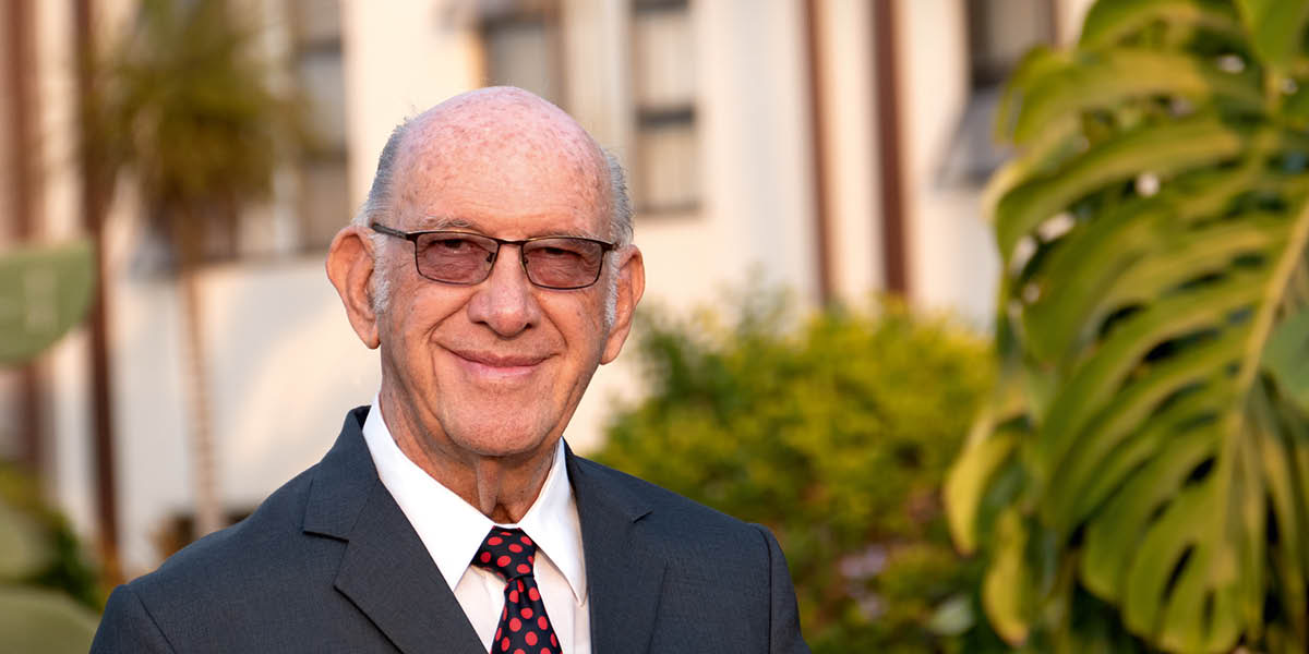 戴雷尔·夏普。