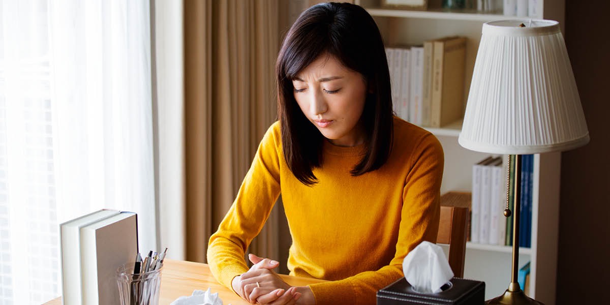 一个女子在祷告