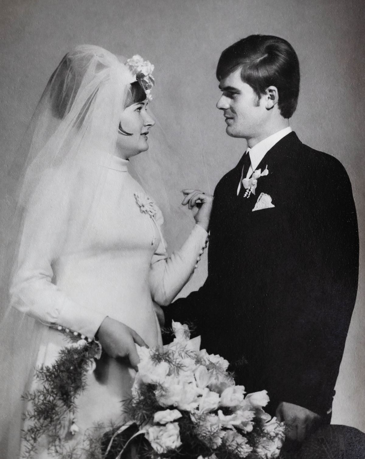 伊博莉亞和伊斯特萬結婚當天。